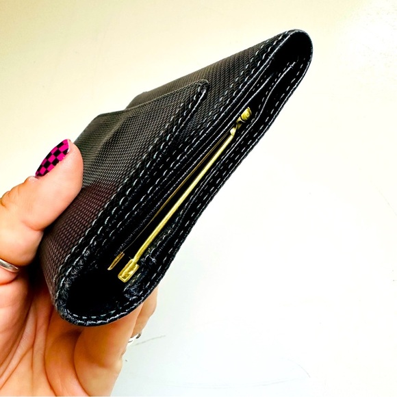 Made in Italy Black Leather Textured Wallet - Picture 8 of 9